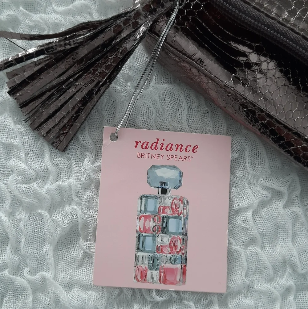 Britney Spears "RADIANCE" Metallic Wallet/Clutch~NWT~Collectible Promo - Picture 2 of 9